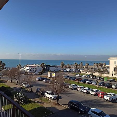 Casa Felix Ostia Apartment ภายนอก รูปภาพ